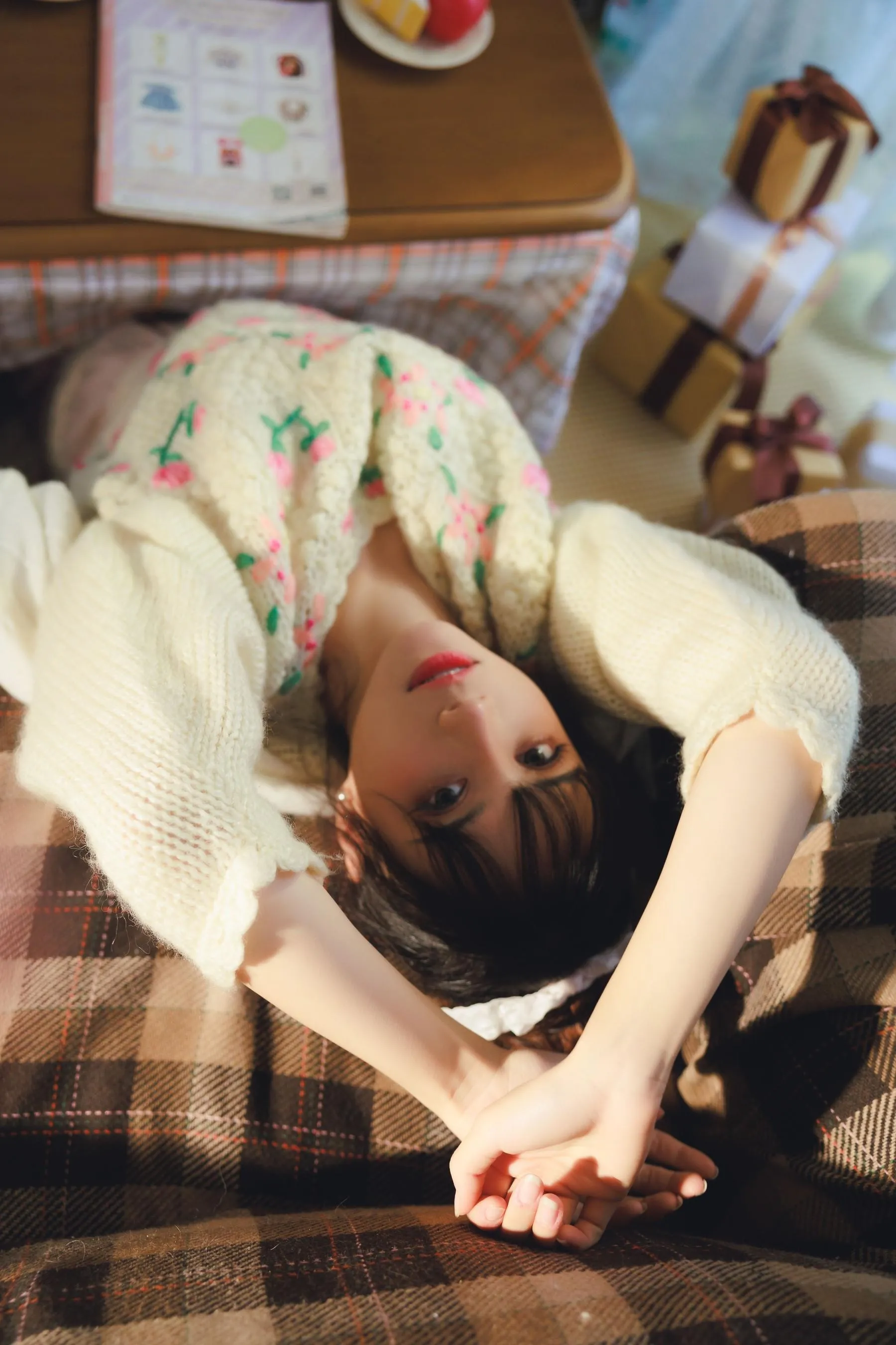 [艺图语] 2022.06.17 少女圣诞季 贰加六 [36P]插图8